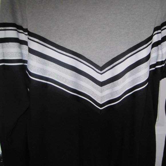 VICTORIA’S SECRET PINK brand, black/grey/white/silver color pullover. Size XS - Picture 4 of 8